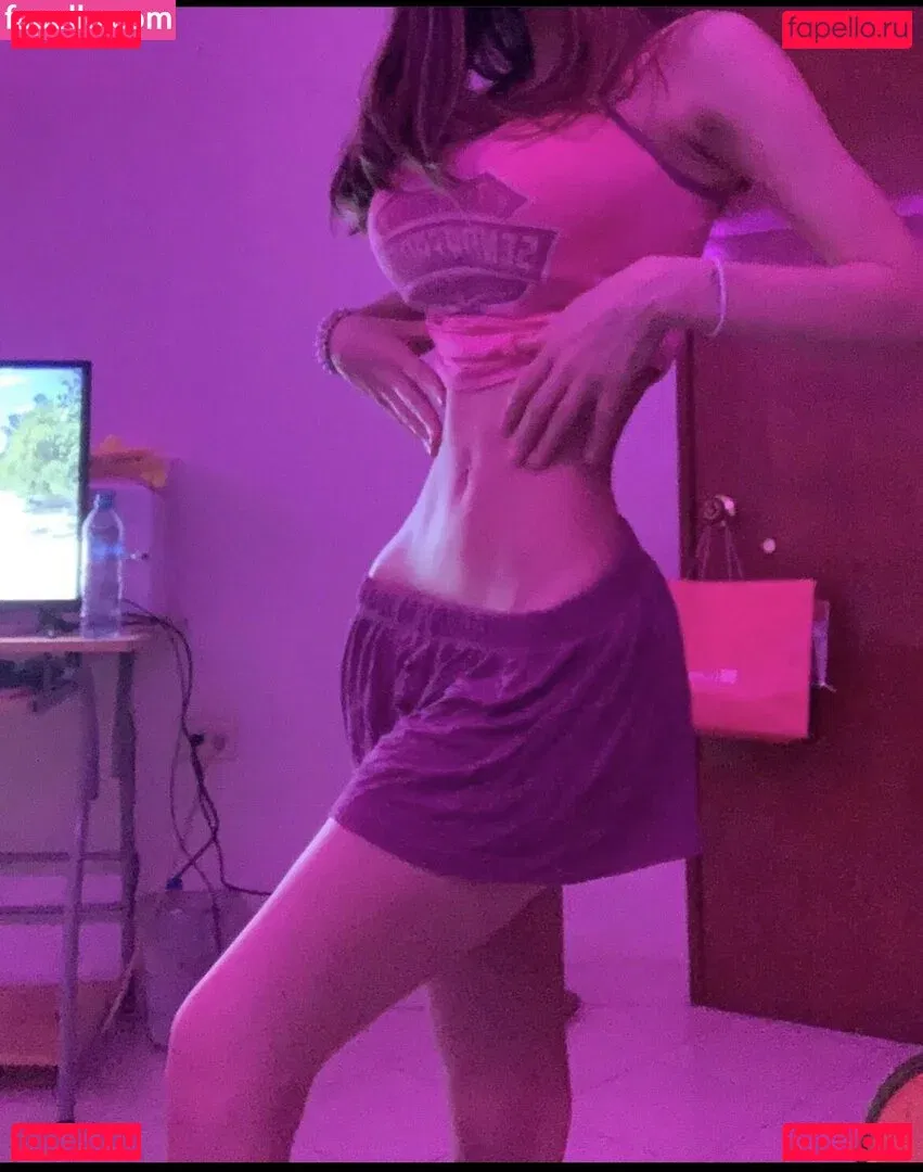 Renata Montano Onlyfans Photo Gallery 