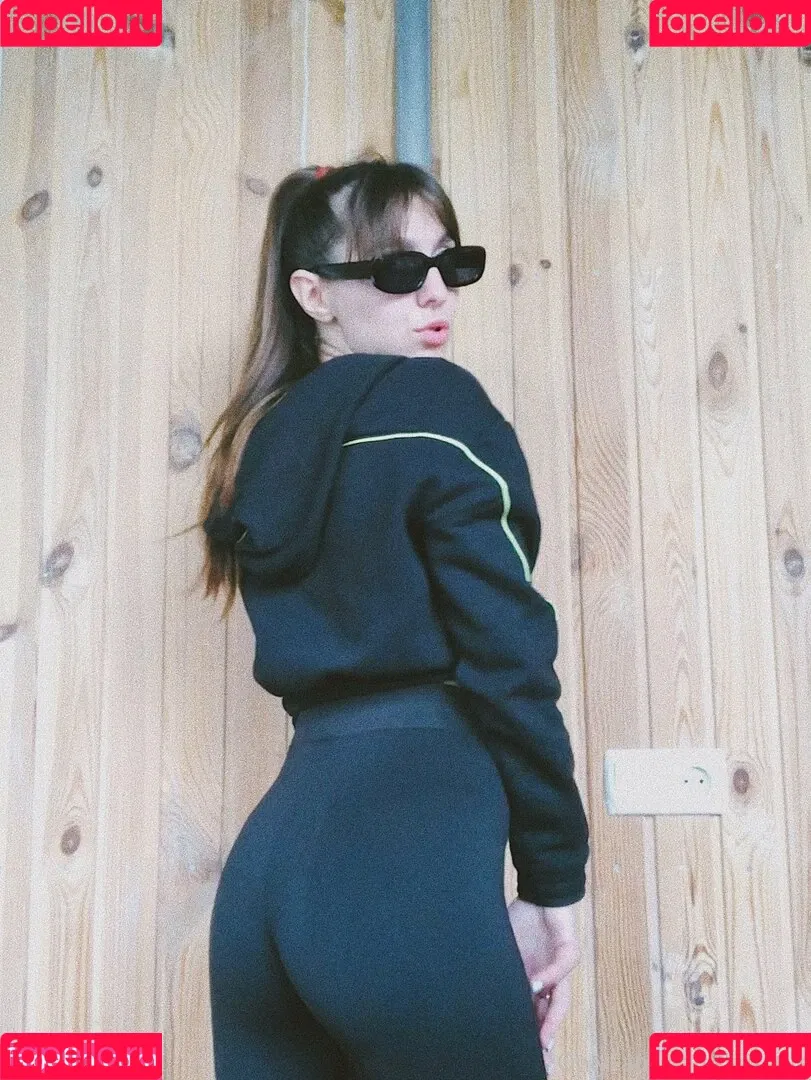 krisstile Onlyfans Photo Gallery 