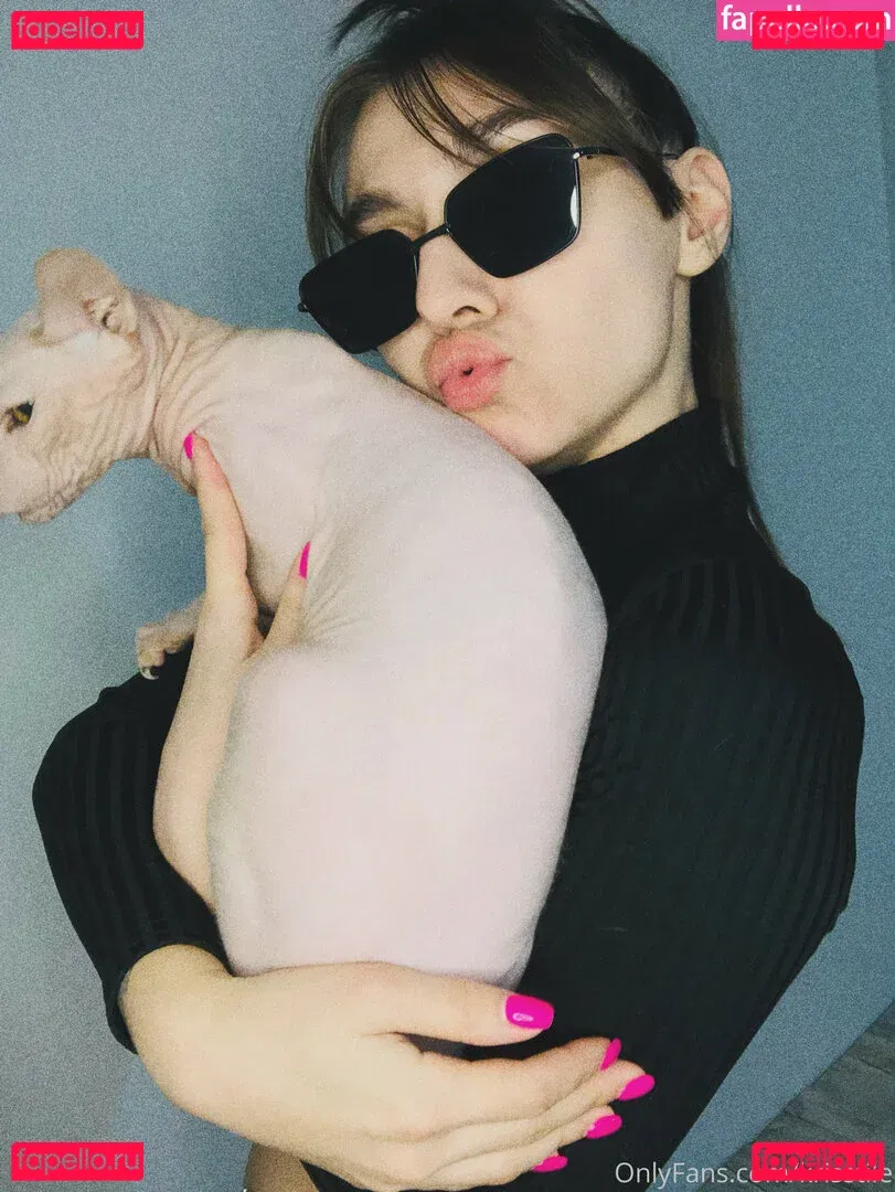 krisstile Onlyfans Photo Gallery 