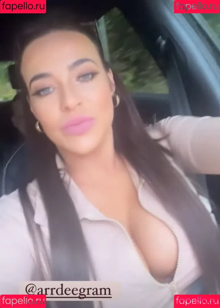 Stephanie Davis Onlyfans Photo Gallery 