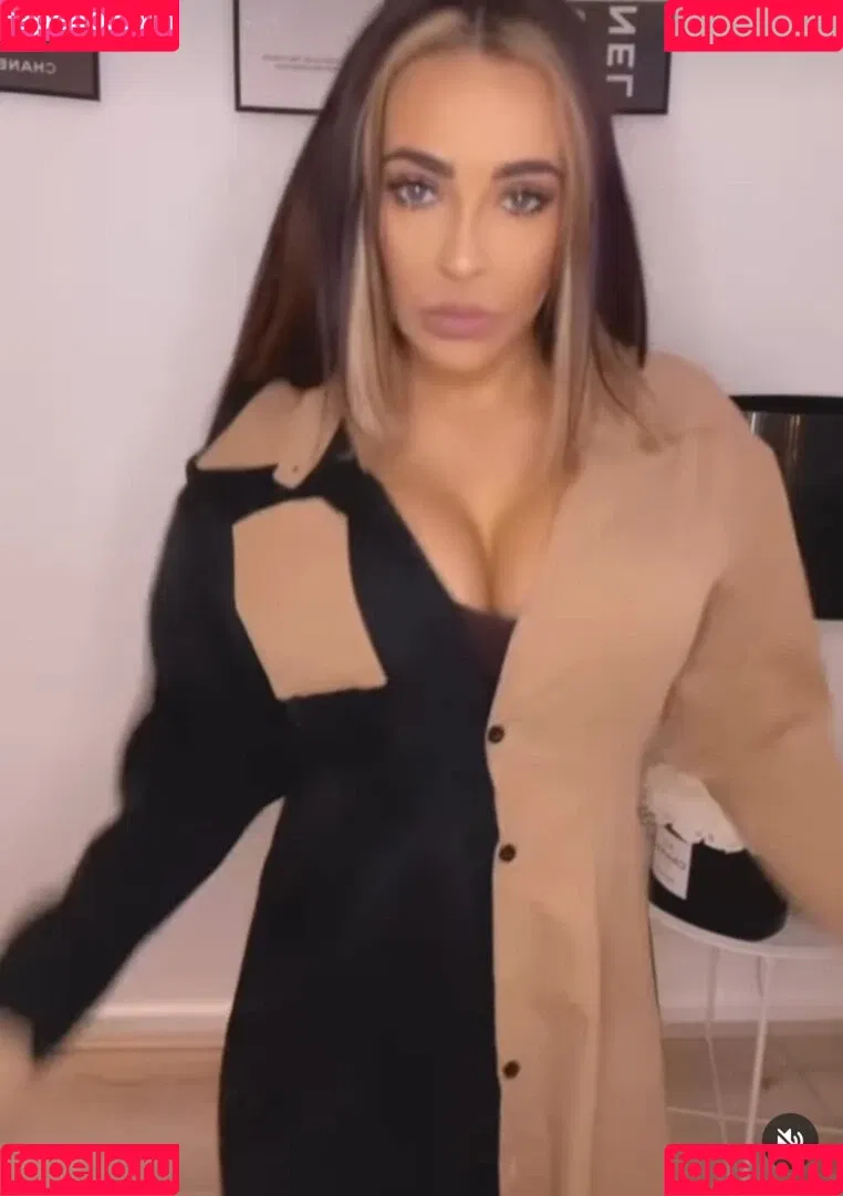 Stephanie Davis Onlyfans Photo Gallery 