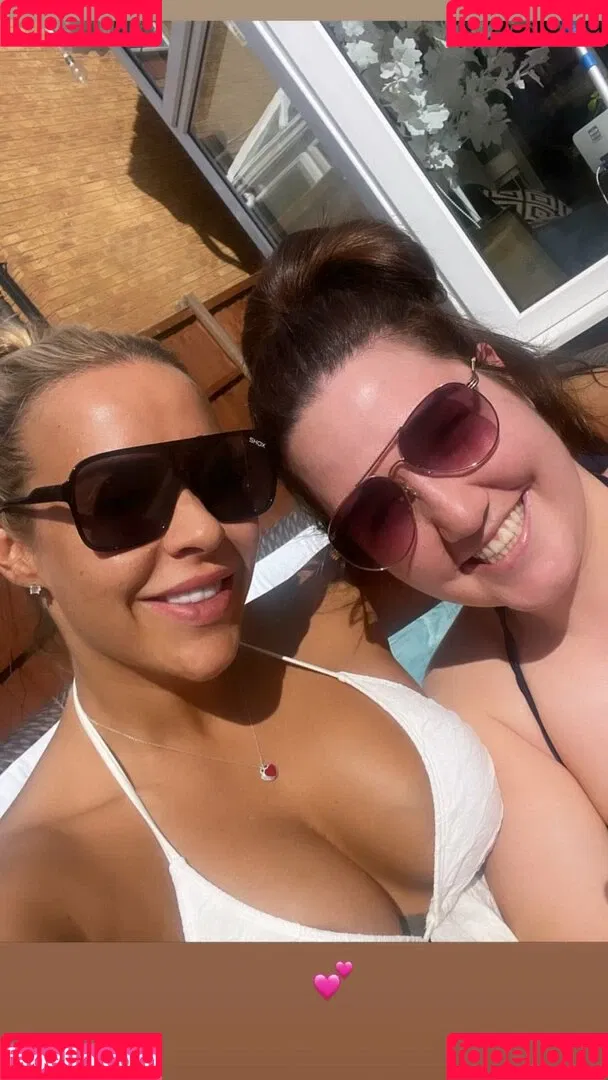 Stephanie Davis Onlyfans Photo Gallery 