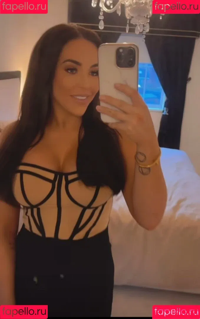 Stephanie Davis Onlyfans Photo Gallery 