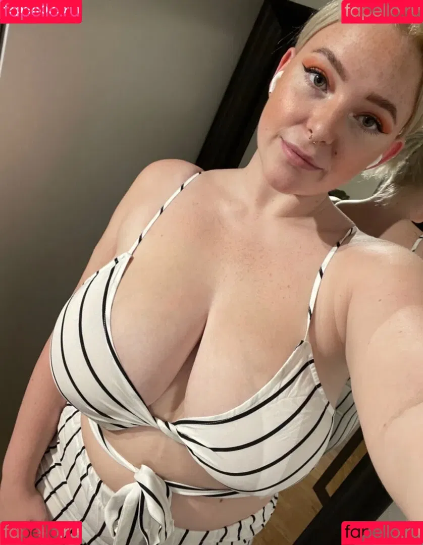 likeboobs Onlyfans Photo Gallery 