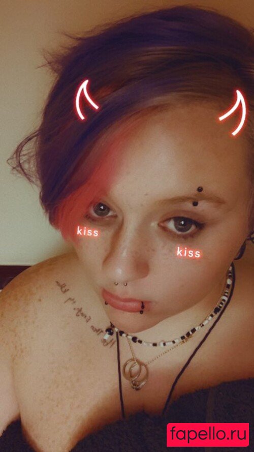 Metalchick112 Nude Onlyfans Photo 9
