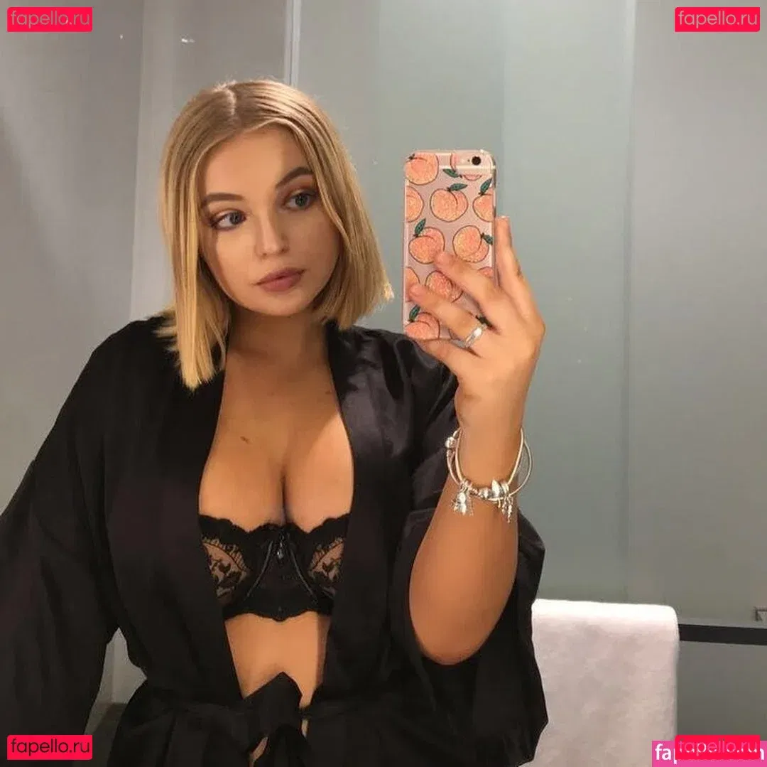 Scoutcohen Onlyfans Photo Gallery 