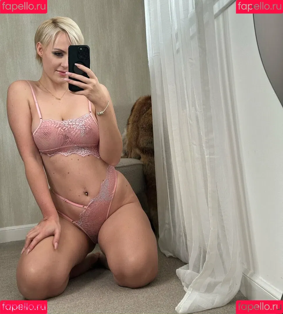 angelinecleon Onlyfans Photo Gallery 