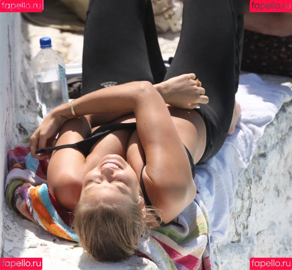 Lara Bingle Onlyfans Photo Gallery 
