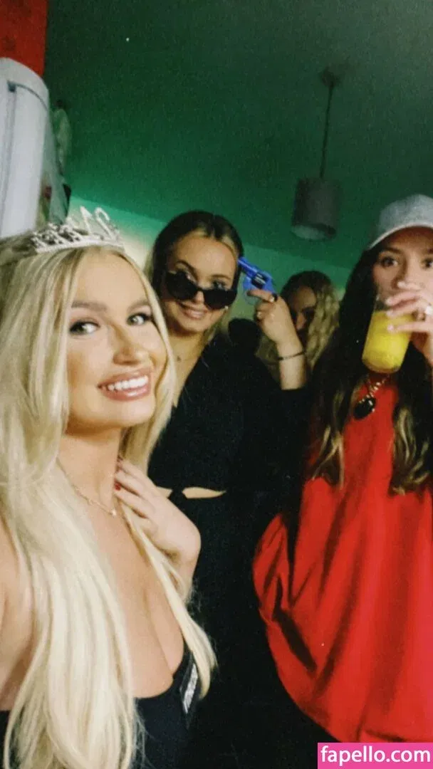 Supcaitlin Onlyfans Photo Gallery 