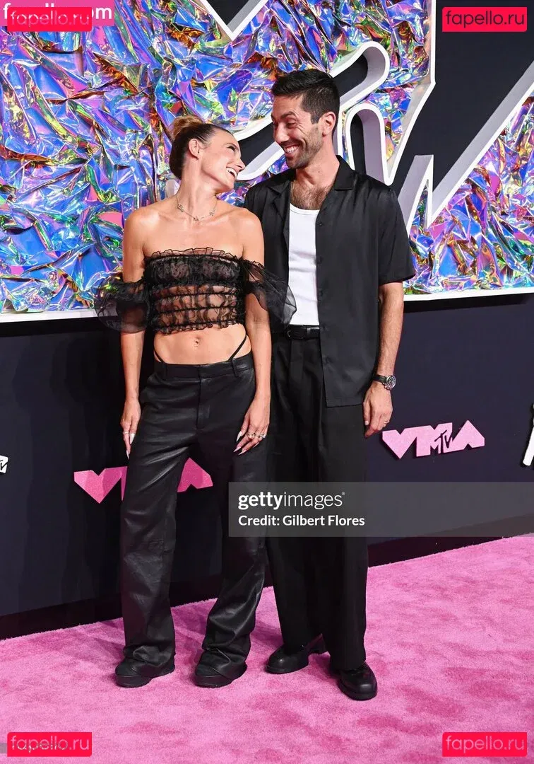 Laura Perlongo Onlyfans Photo Gallery 