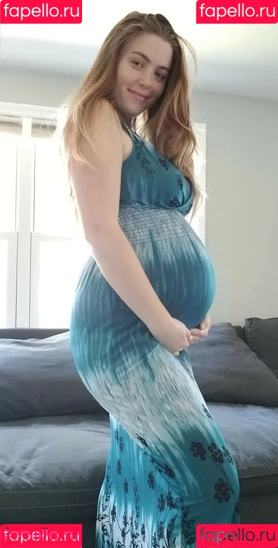 AwesomeKate Onlyfans Photo Gallery 