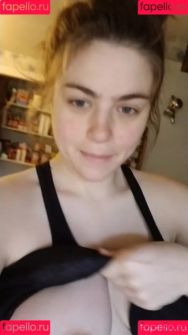 AwesomeKate Onlyfans Photo Gallery 