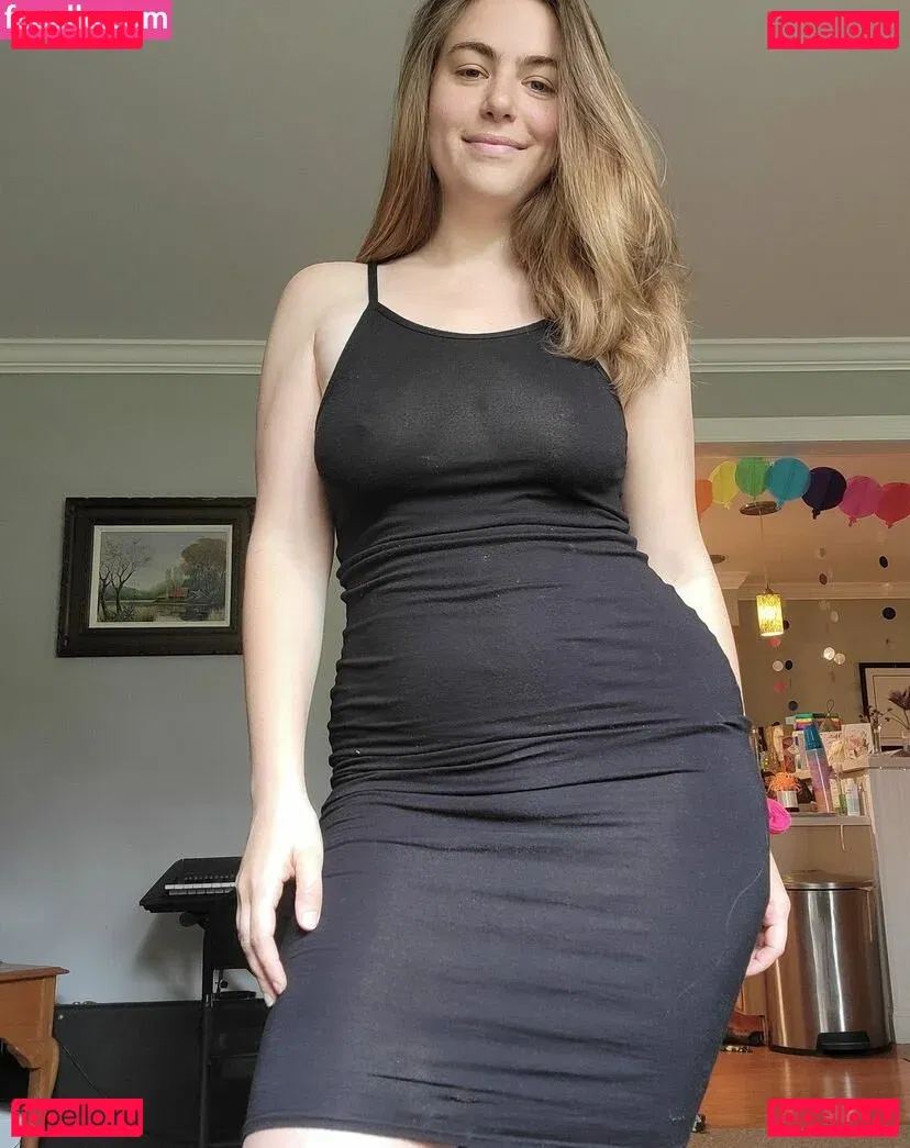 AwesomeKate Onlyfans Photo Gallery 