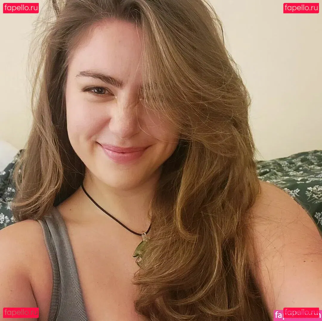 AwesomeKate Onlyfans Photo Gallery 