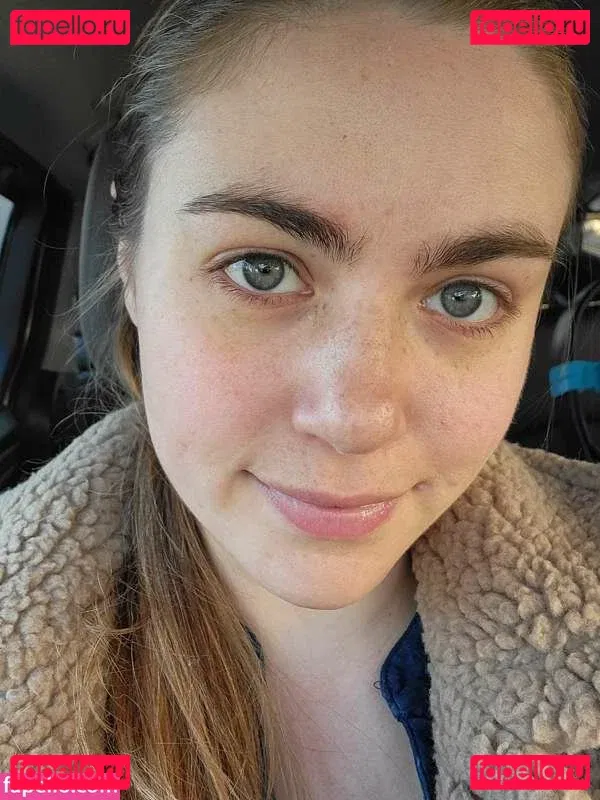 AwesomeKate Onlyfans Photo Gallery 