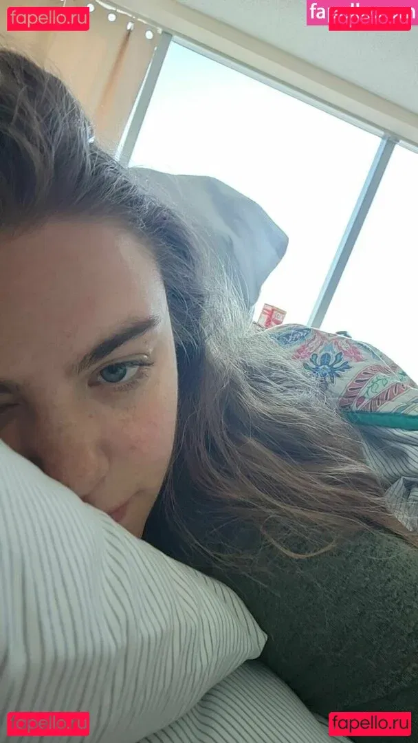 AwesomeKate Onlyfans Photo Gallery 