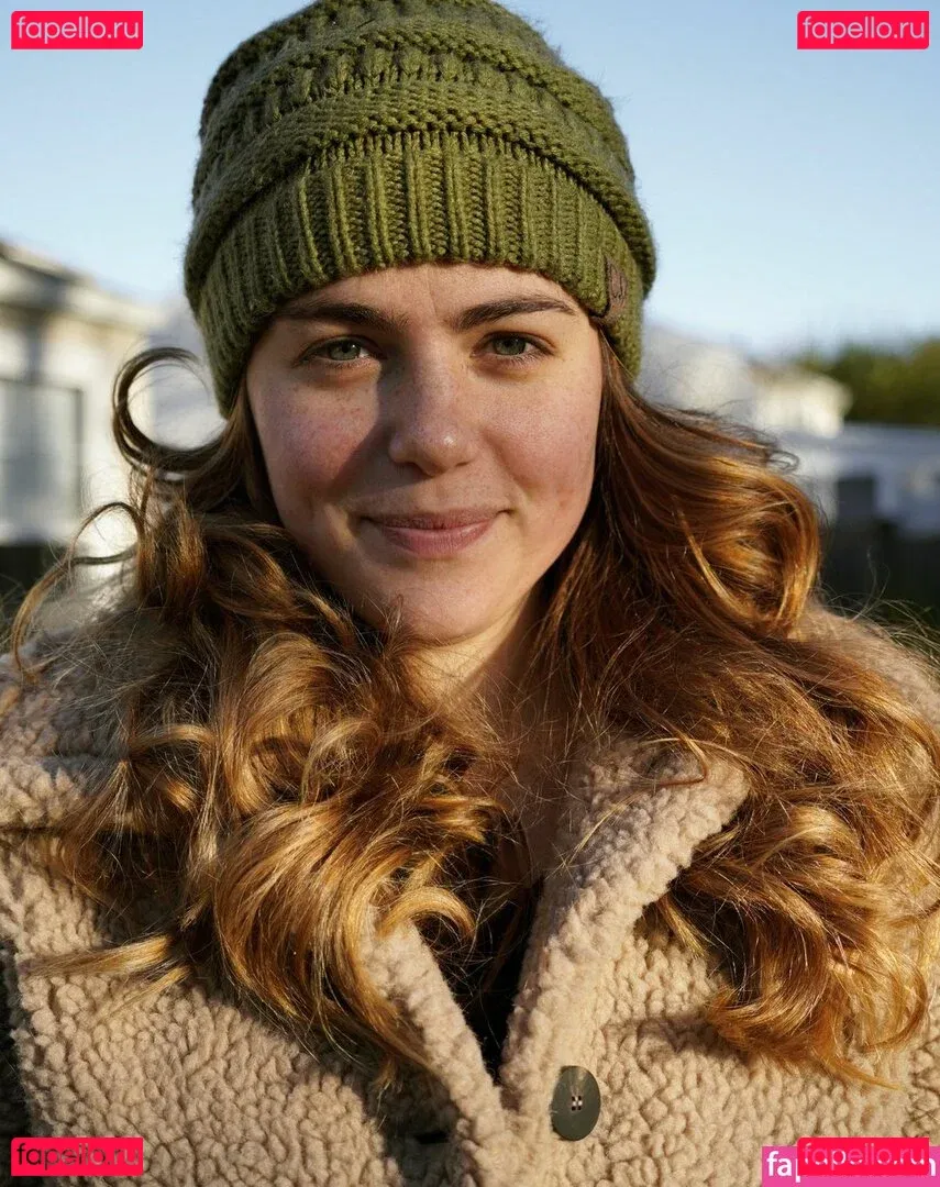 AwesomeKate Onlyfans Photo Gallery 