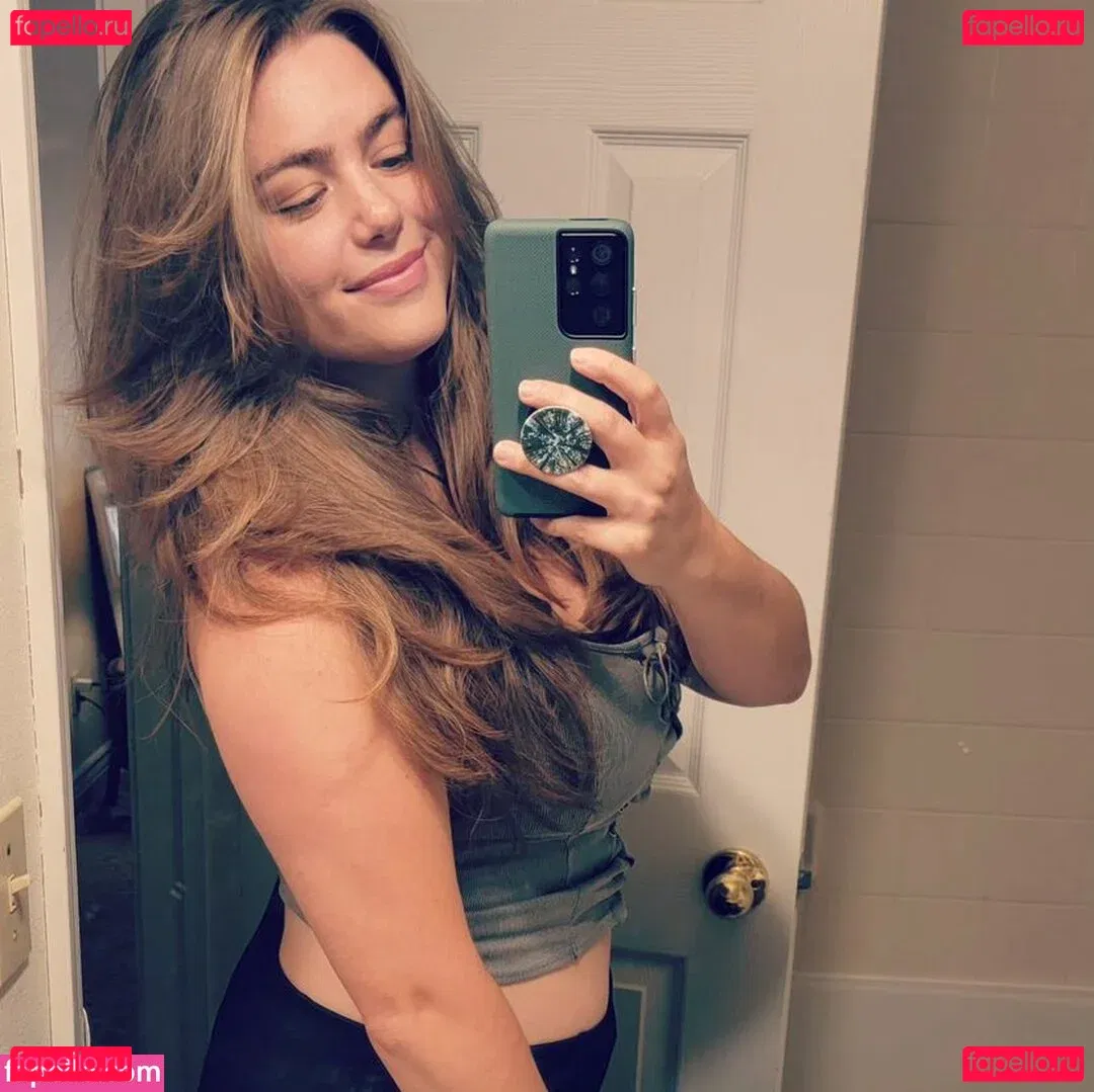 AwesomeKate Onlyfans Photo Gallery 