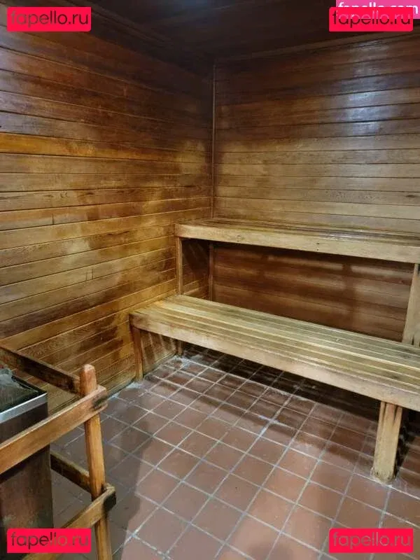 AwesomeKate Onlyfans Photo Gallery 