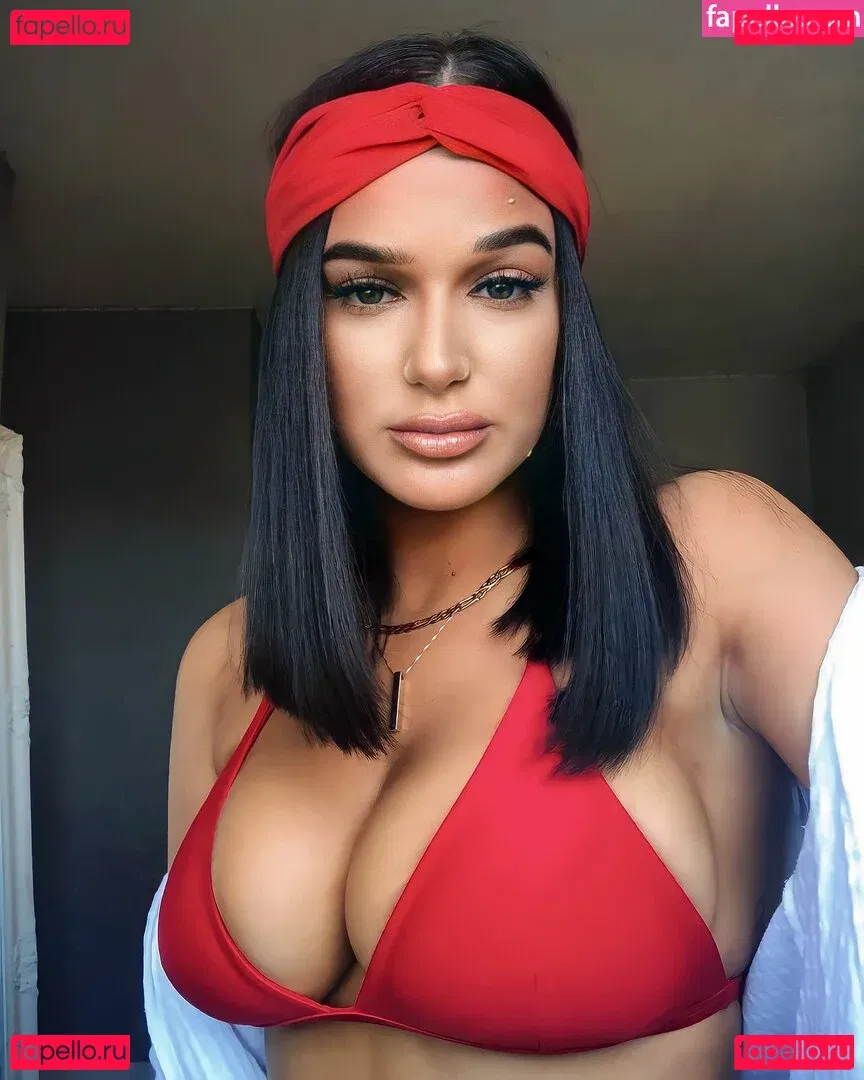 Louise Reid Onlyfans Photo Gallery 