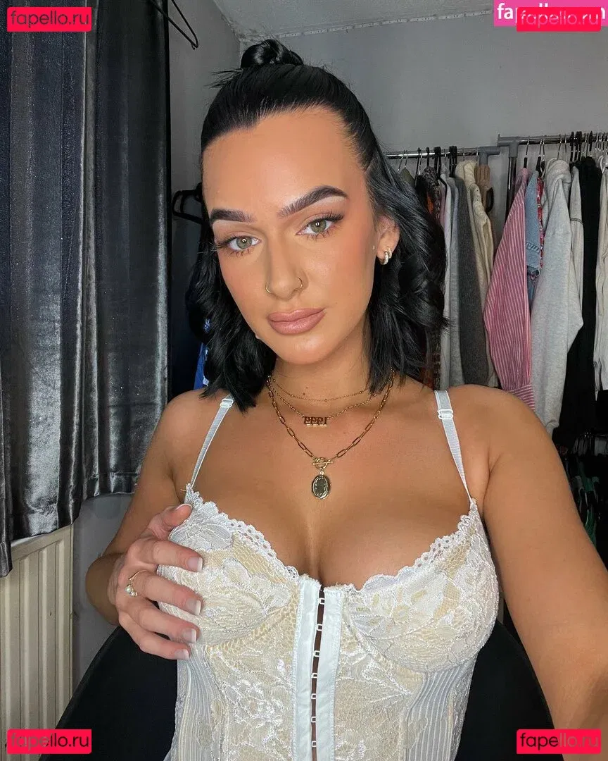 Louise Reid Onlyfans Photo Gallery 