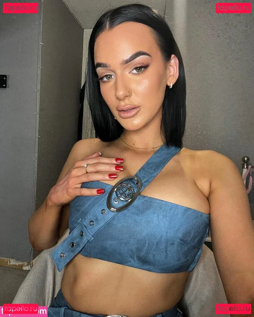 Louise Reid Onlyfans Photo Gallery 