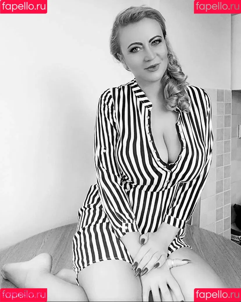 Berina Fati Onlyfans Photo Gallery 