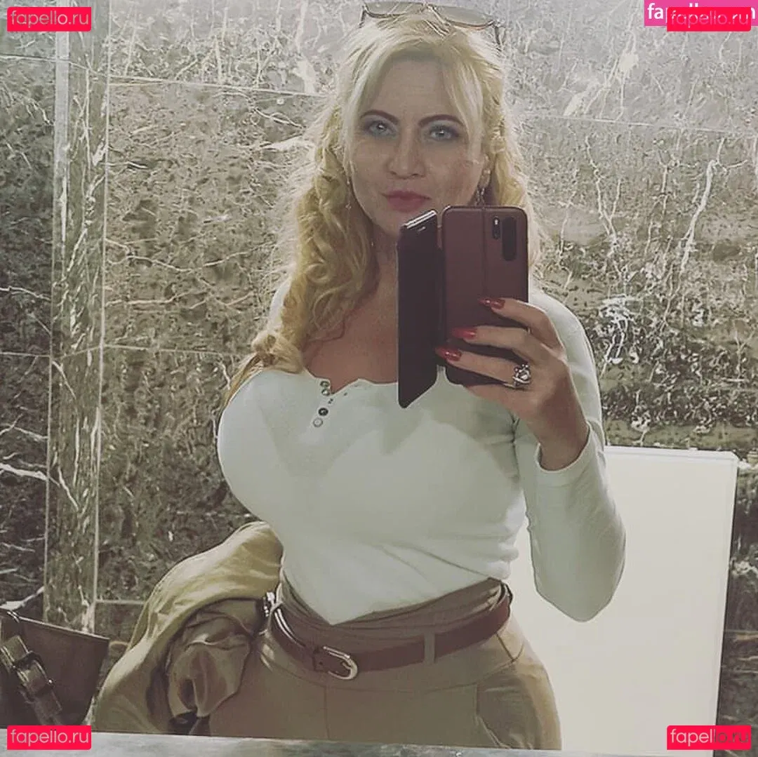 Berina Fati Onlyfans Photo Gallery 