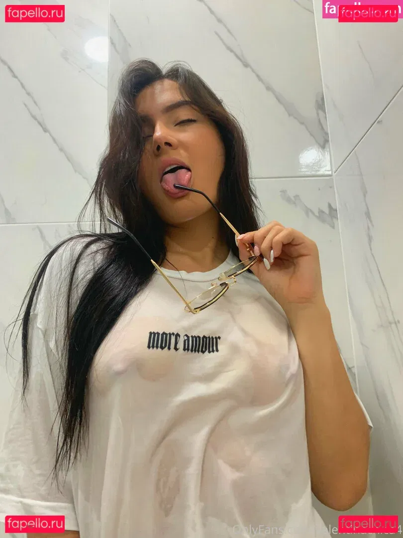 valentinachica4 Onlyfans Photo Gallery 