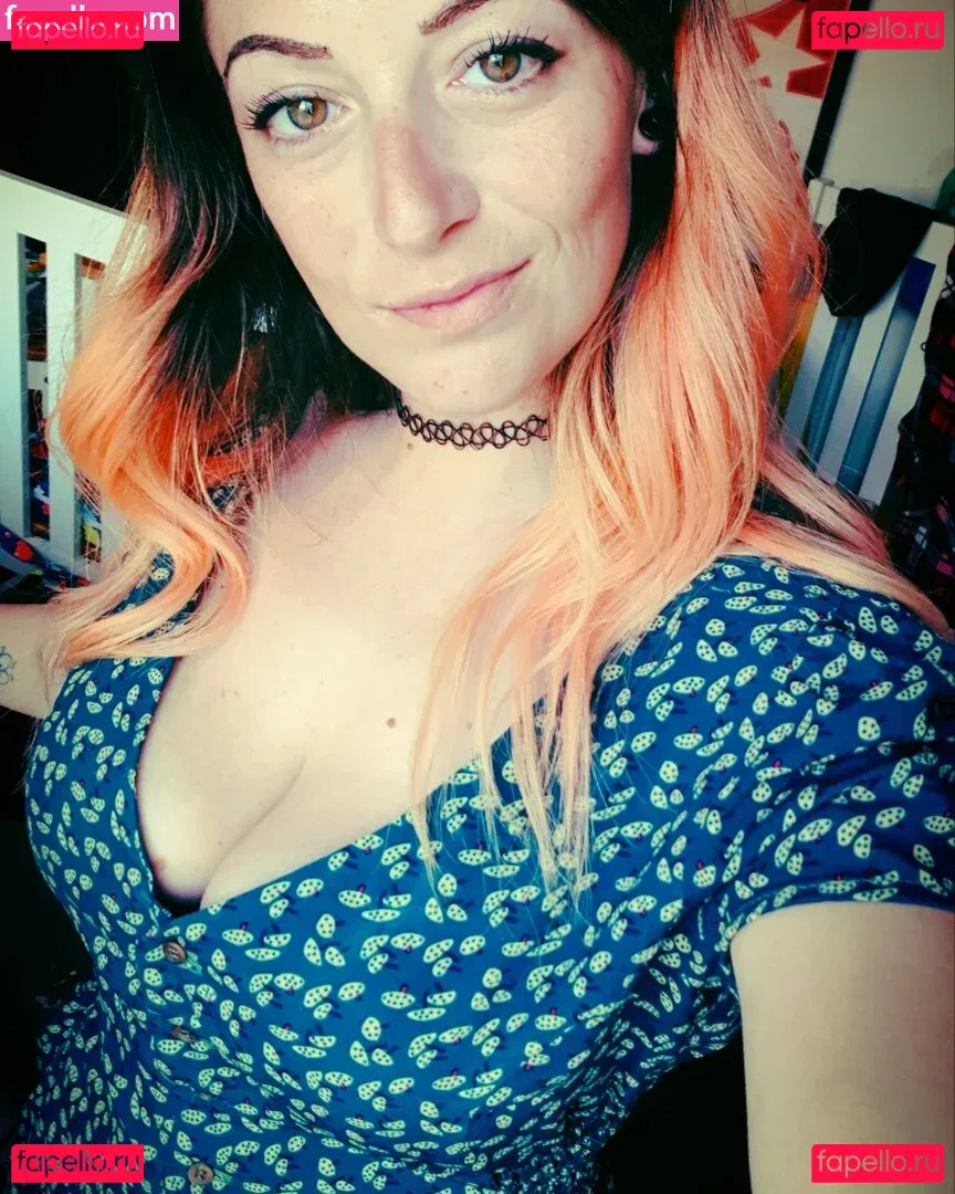 MsVnsfw Onlyfans Photo Gallery 