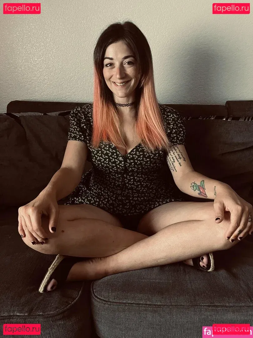 MsVnsfw Onlyfans Photo Gallery 