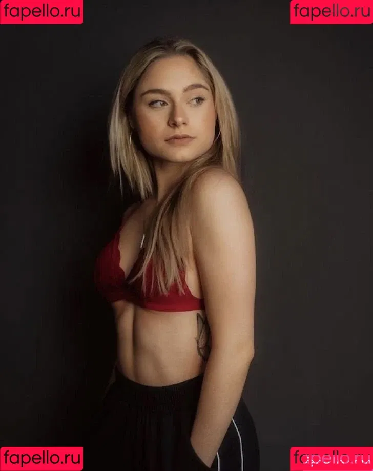 Alina Khani Onlyfans Photo Gallery 