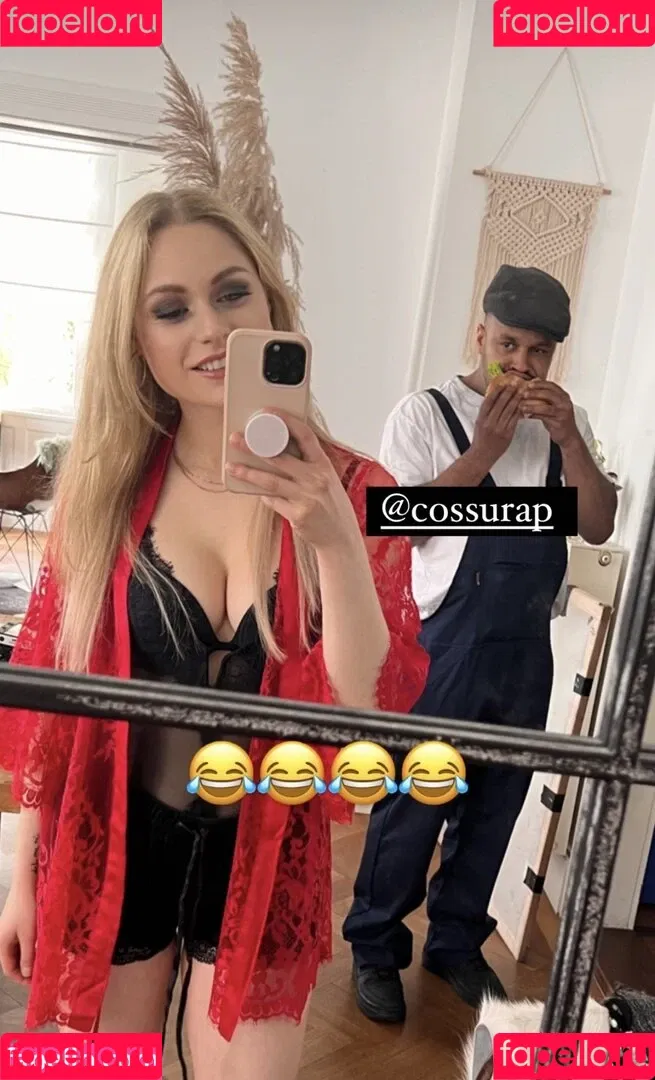 Alina Khani Onlyfans Photo Gallery 