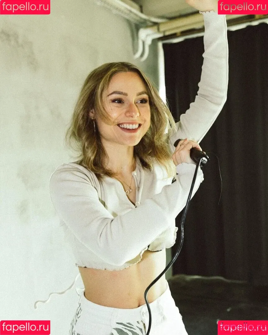 Alina Khani Onlyfans Photo Gallery 