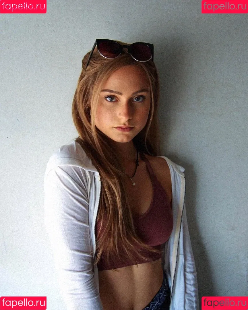 Alina Khani Onlyfans Photo Gallery 