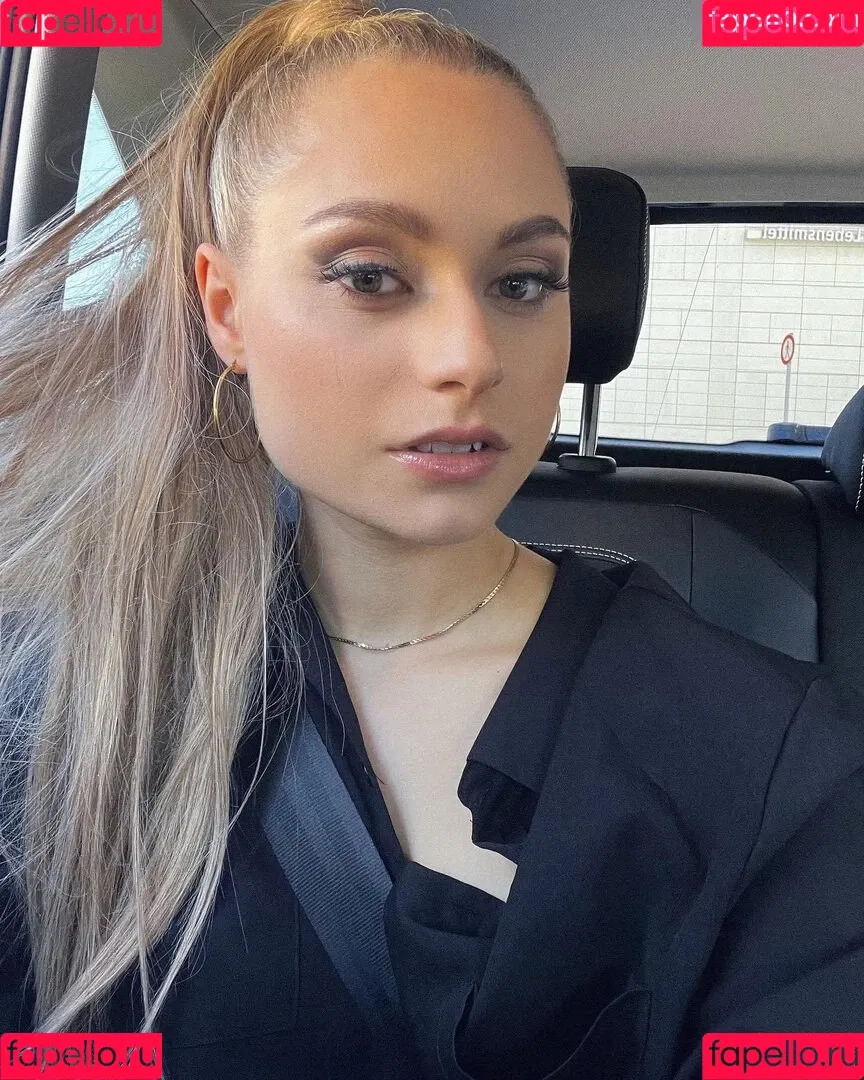 Alina Khani Onlyfans Photo Gallery 