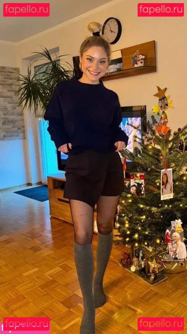 Alina Khani Onlyfans Photo Gallery 