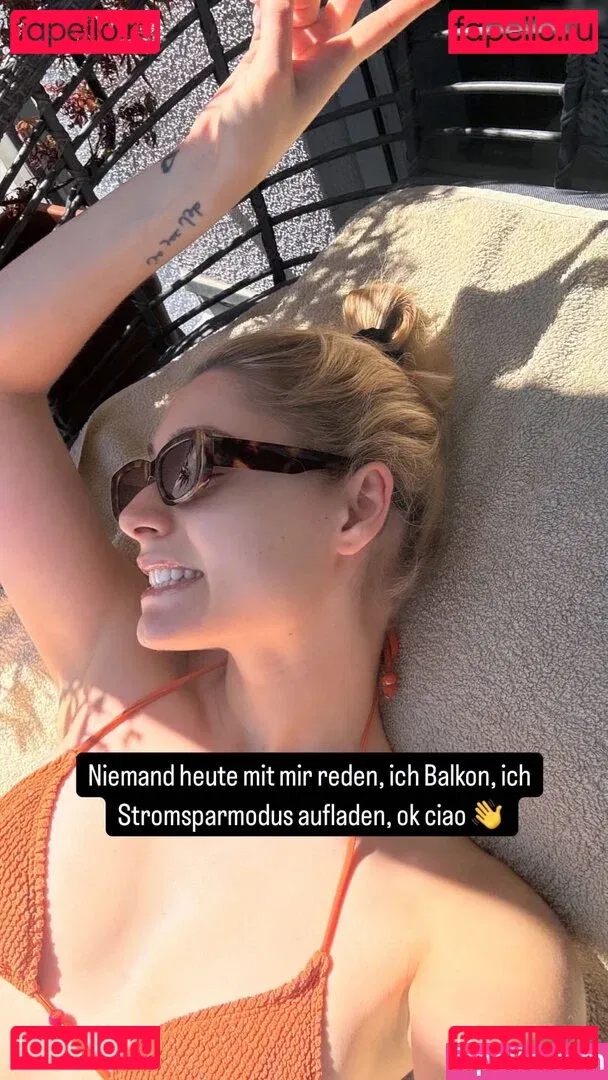 Alina Khani Onlyfans Photo Gallery 