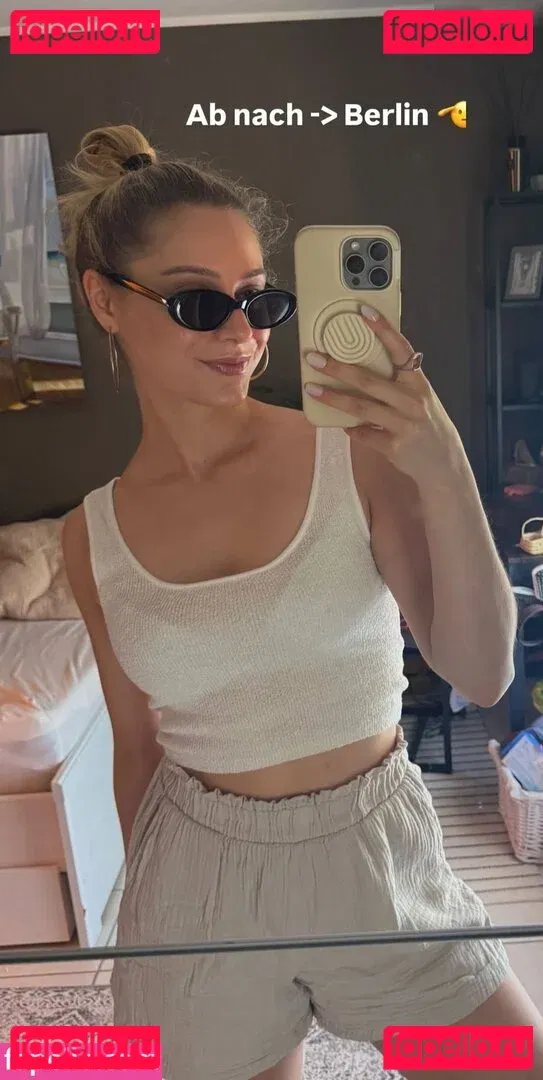 Alina Khani Onlyfans Photo Gallery 