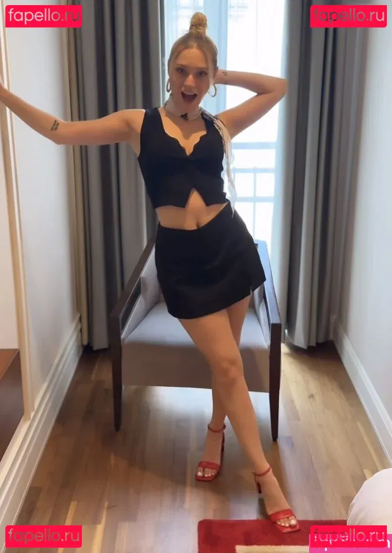 Alina Khani Onlyfans Photo Gallery 