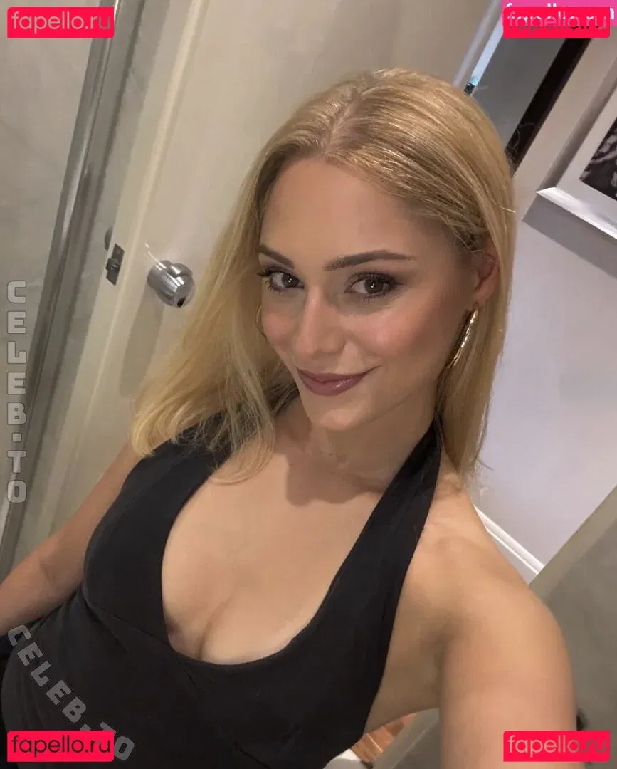 Alina Khani Onlyfans Photo Gallery 