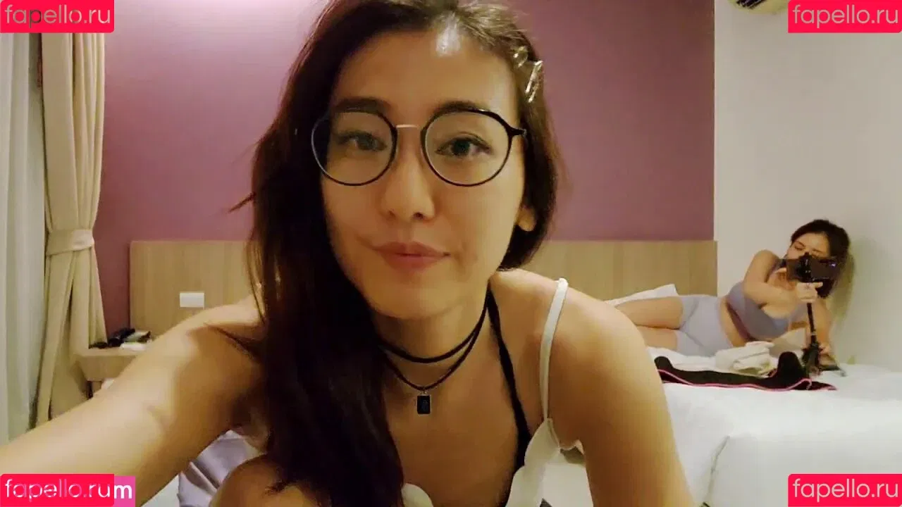 Zumi Onlyfans Photo Gallery 