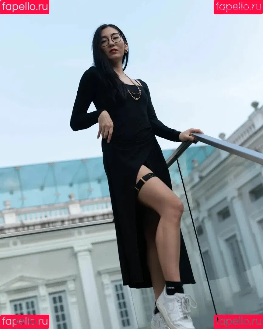 Zumi Onlyfans Photo Gallery 