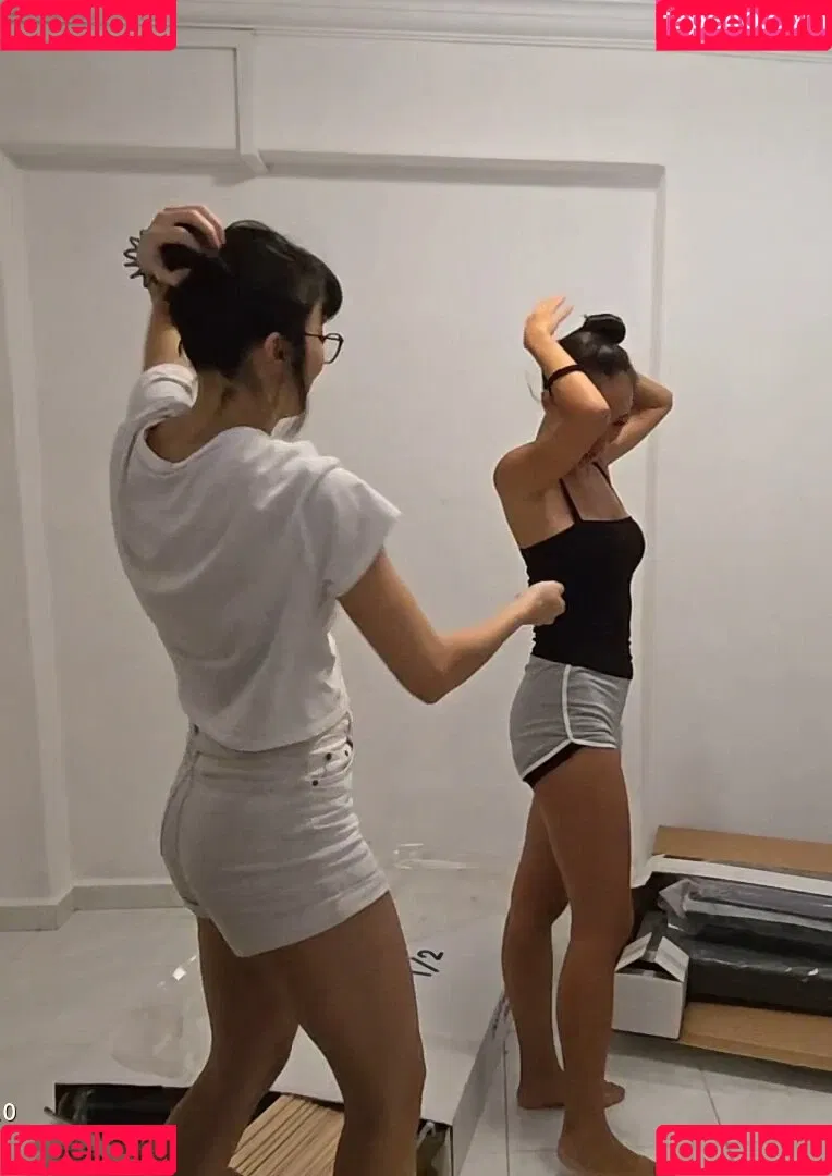 Zumi Onlyfans Photo Gallery 