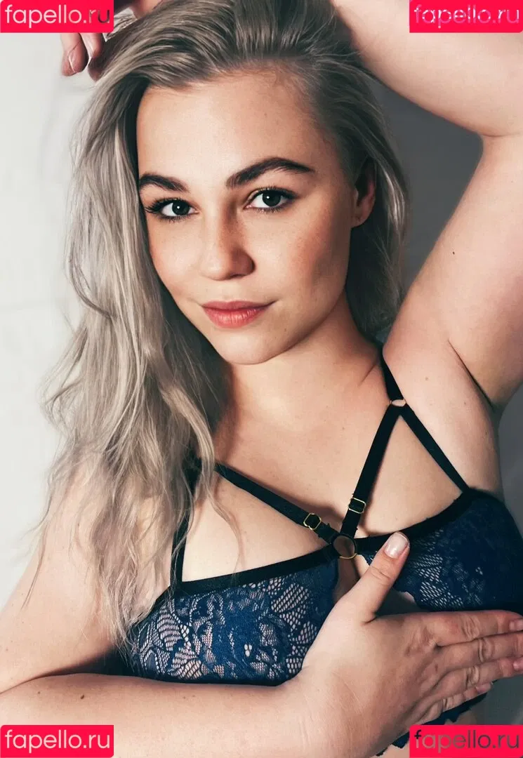 Emmadizzy / Emma_arty Onlyfans Photo Gallery 