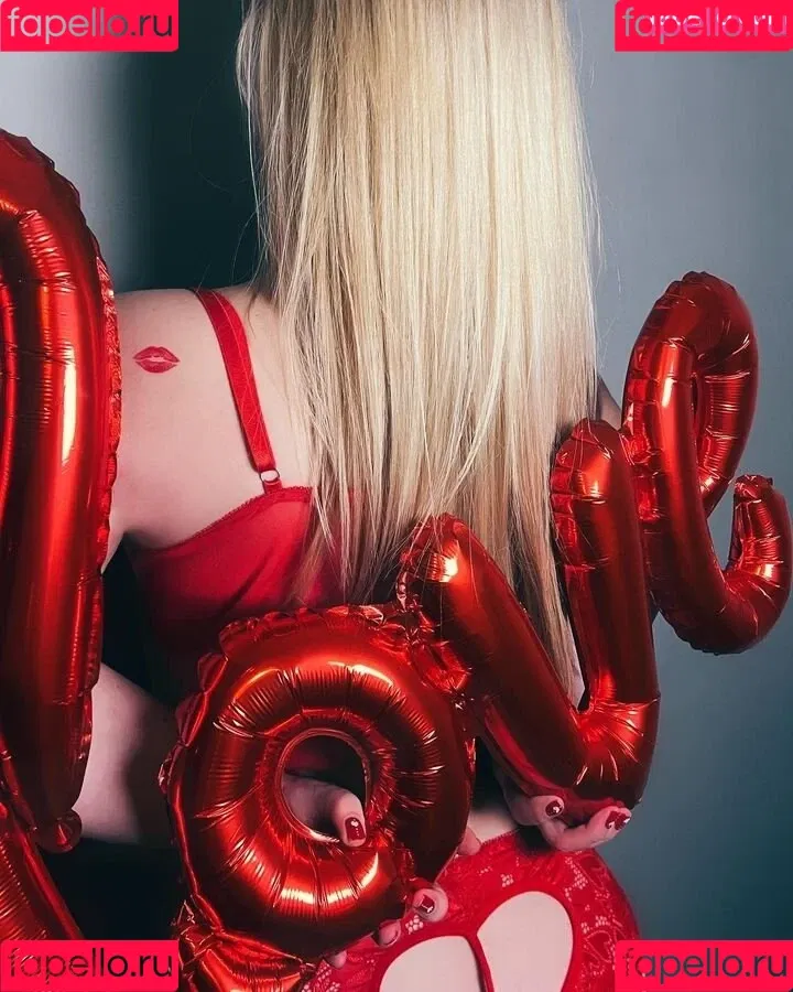 Emmadizzy / Emma_arty Onlyfans Photo Gallery 