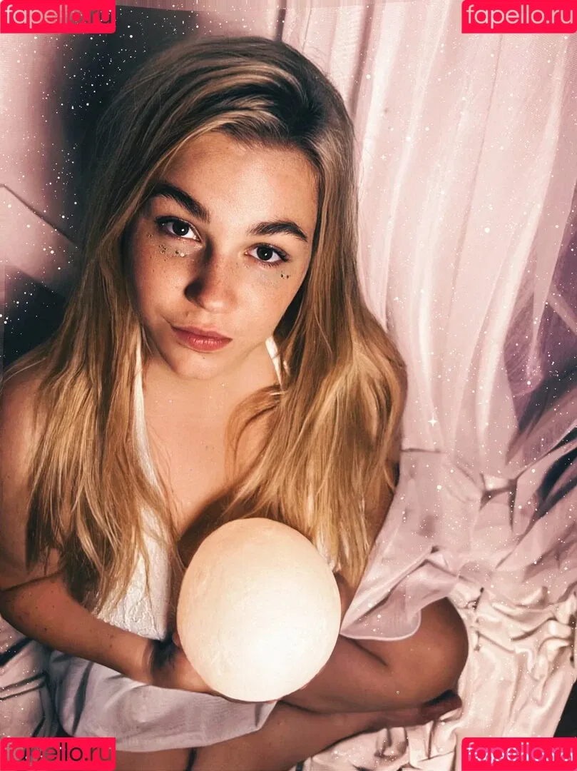 Emmadizzy / Emma_arty Onlyfans Photo Gallery 