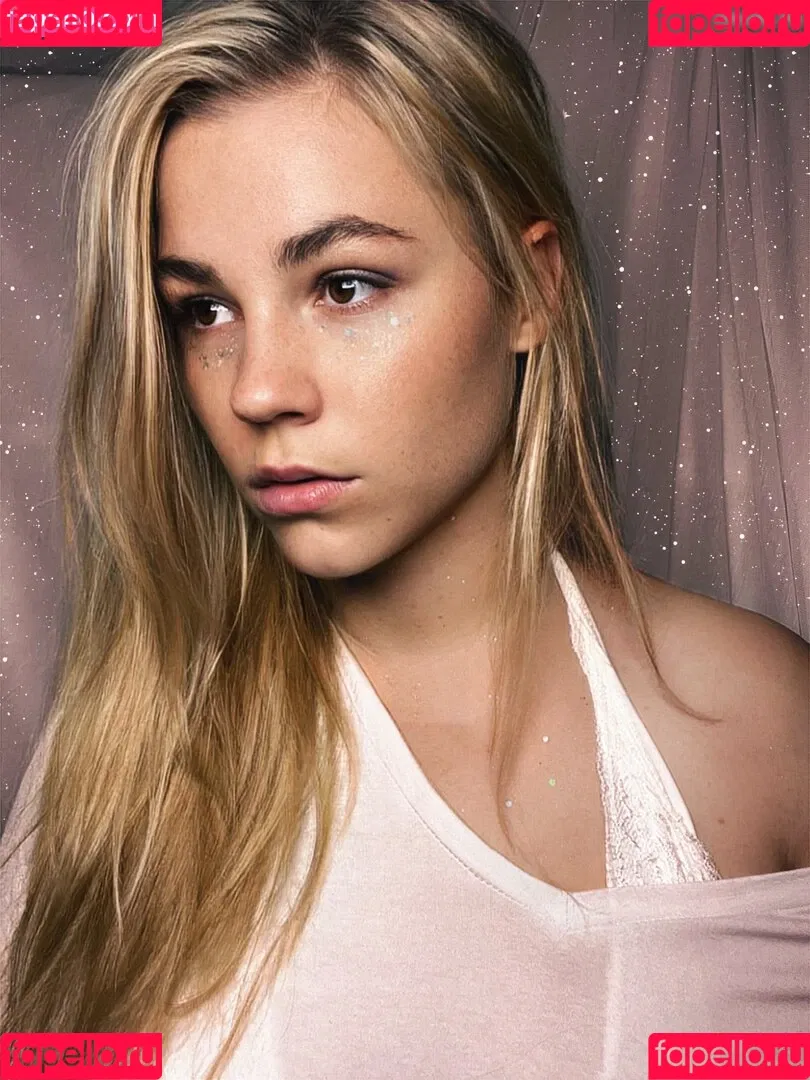 Emmadizzy / Emma_arty Onlyfans Photo Gallery 
