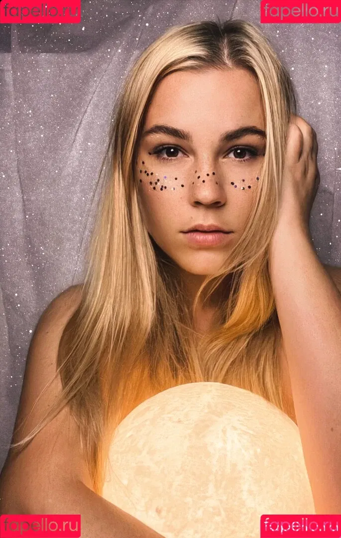 Emmadizzy / Emma_arty Onlyfans Photo Gallery 