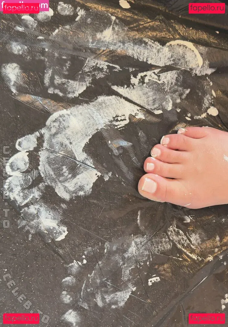 Emmadizzy / Emma_arty Onlyfans Photo Gallery 